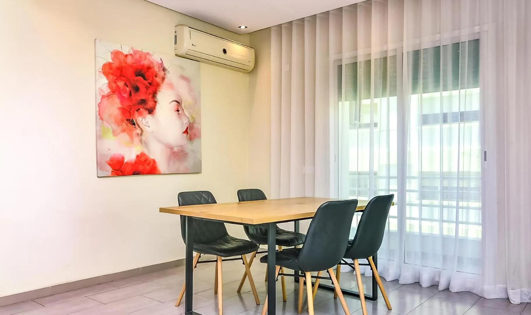 Cozy Central - Gym & Spa Srvcs Casablanca Apartmán